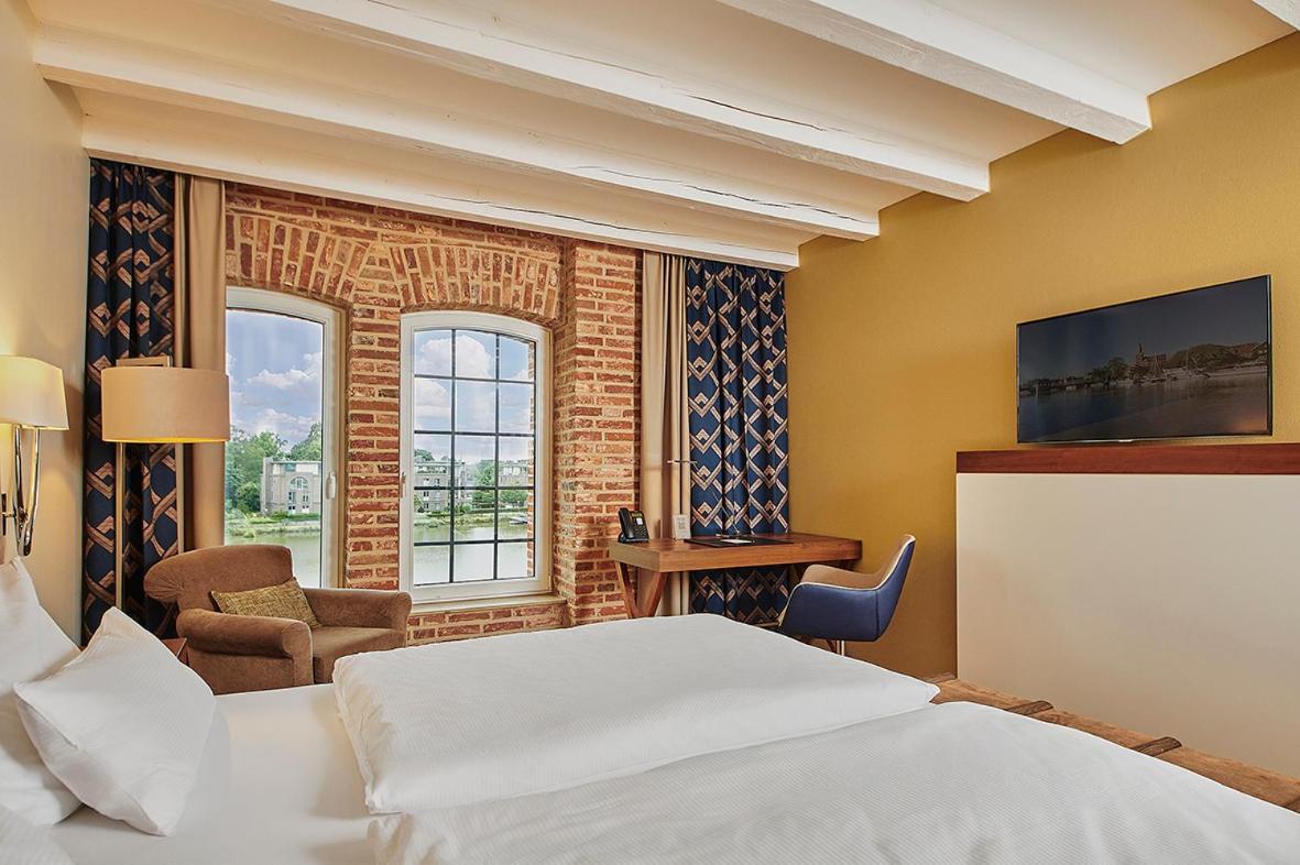 Hotel Hafenspeicher เลียร์ ภายนอก รูปภาพ