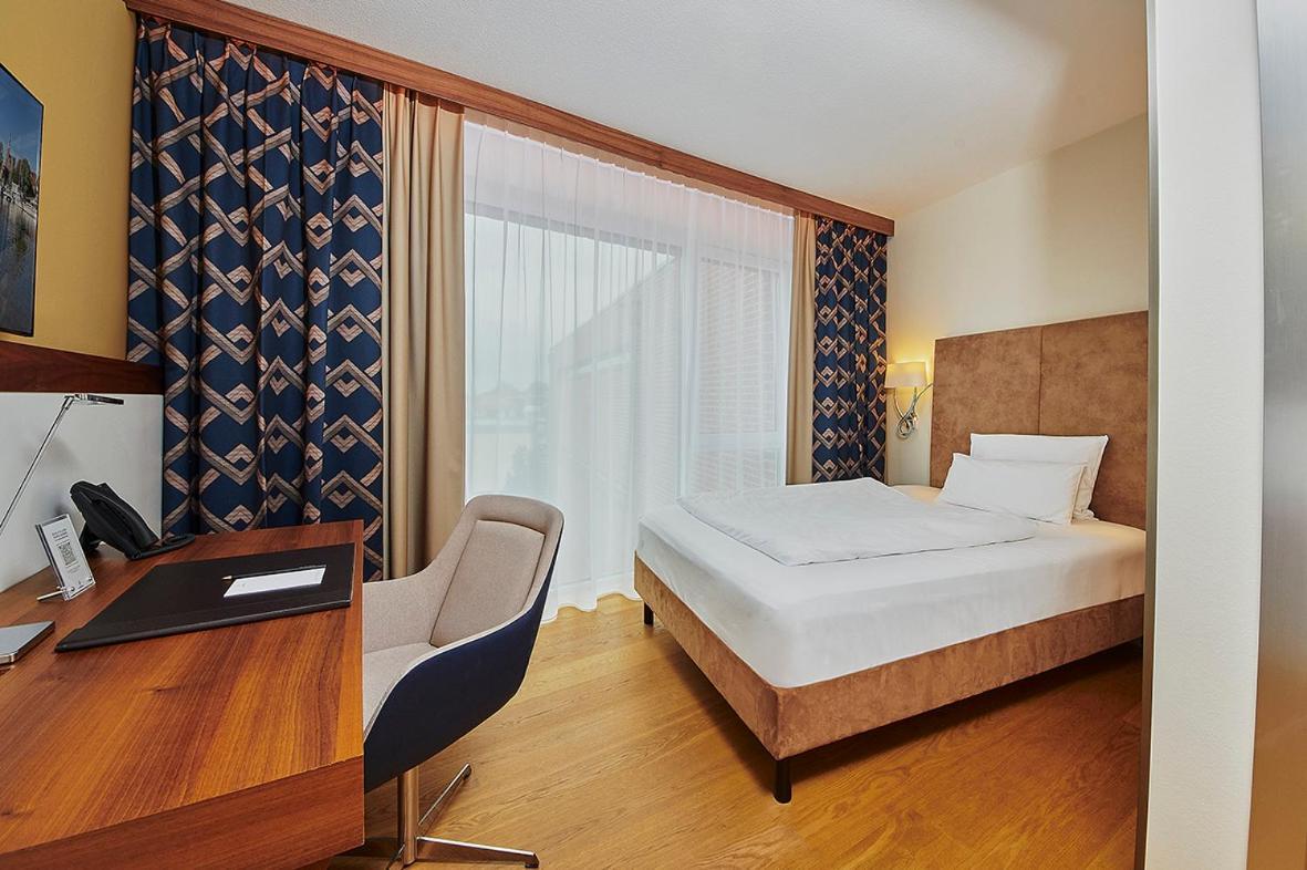 Hotel Hafenspeicher เลียร์ ภายนอก รูปภาพ