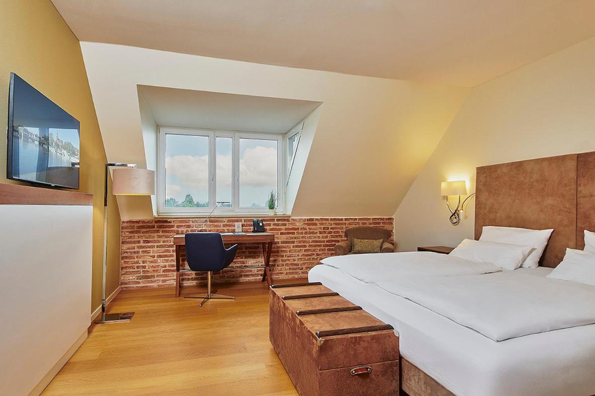Hotel Hafenspeicher เลียร์ ภายนอก รูปภาพ