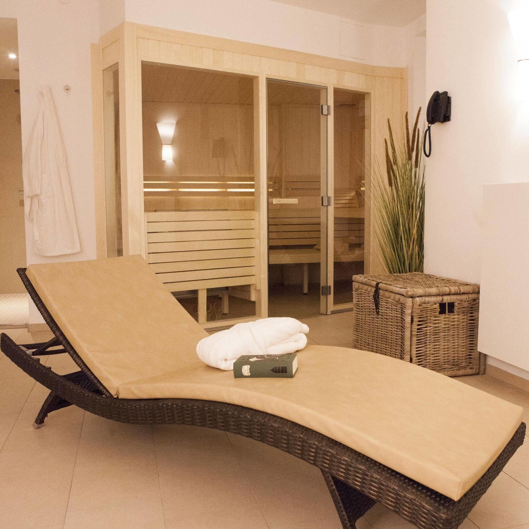 Hotel Hafenspeicher เลียร์ ภายนอก รูปภาพ